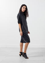 Load image into Gallery viewer, Feather Weight Tunic